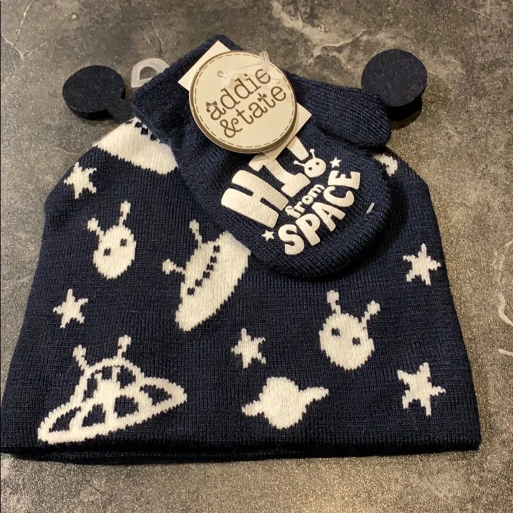 Addie & Tate Space Hat & Mitten Set